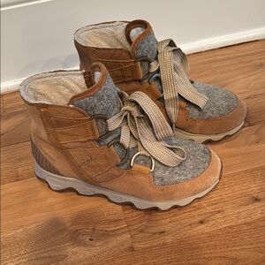 Sorrel Kinetic Brown and Gray waterproof Boots